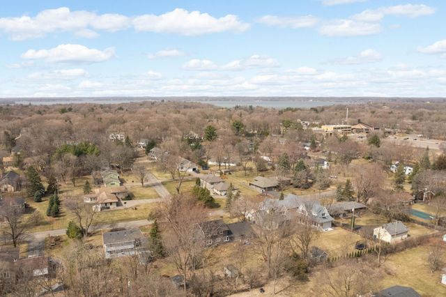 3645 Laurel Drive, Deephaven, MN 55391