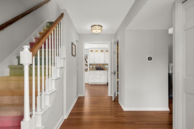 3645 Laurel Drive, Deephaven, MN 55391