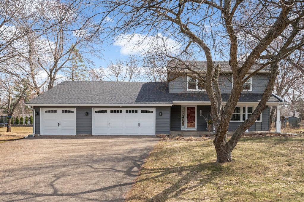 3645 Laurel Drive, Deephaven, MN 55391