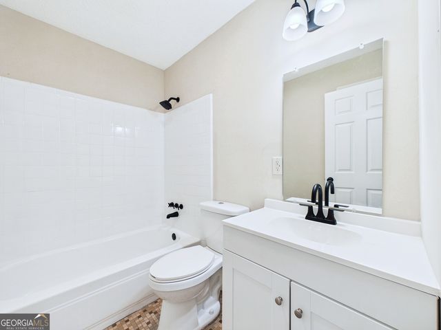 4445 Pinedale Drive, Macon, GA 31206