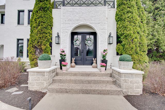 7850 Cheval Rue Court, Zionsville, IN 46077