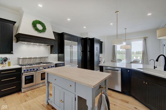 7850 Cheval Rue Court, Zionsville, IN 46077