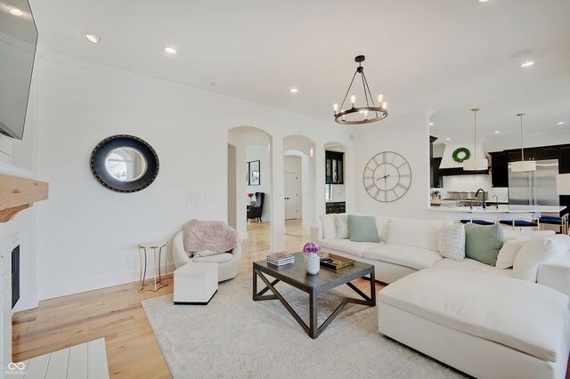 7850 Cheval Rue Court, Zionsville, IN 46077