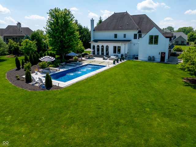 7850 Cheval Rue Court, Zionsville, IN 46077