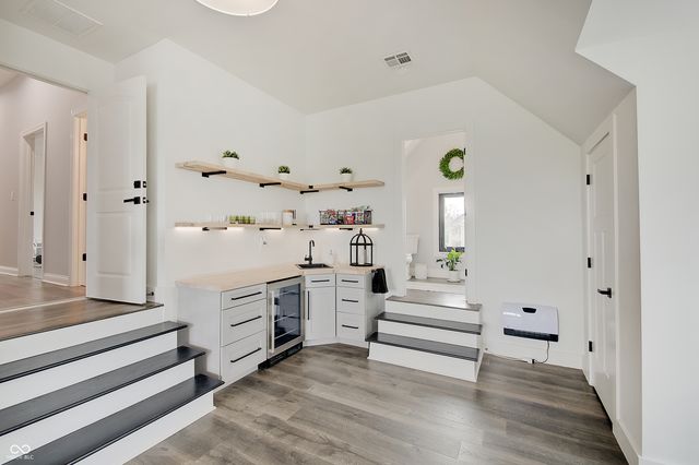 7850 Cheval Rue Court, Zionsville, IN 46077