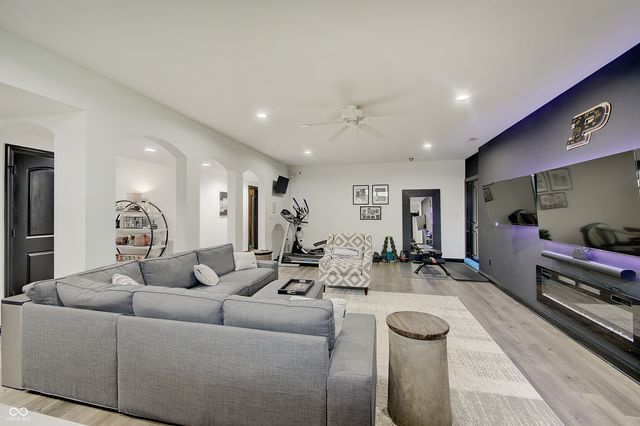 7850 Cheval Rue Court, Zionsville, IN 46077