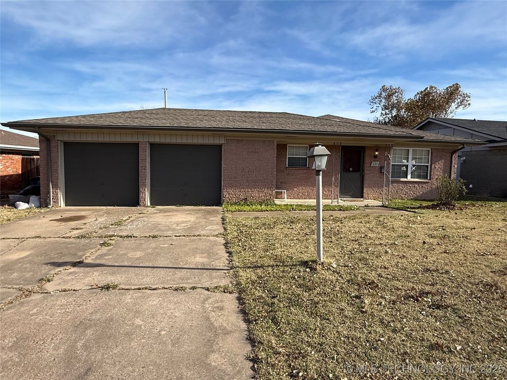 131 S 117th East Avenue, Tulsa, OK 74128