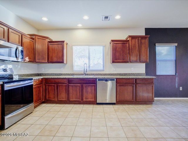 10560 E Forest Falls Court, Tucson, AZ 85747