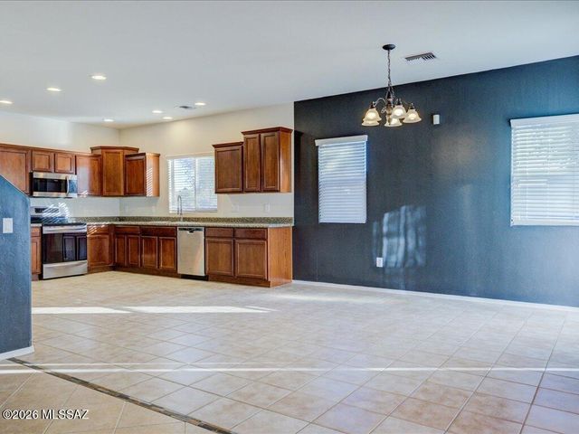 10560 E Forest Falls Court, Tucson, AZ 85747