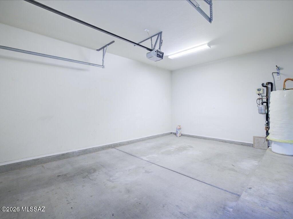 Image 28 of property listing at 10560 E Forest Falls Court, Tucson, AZ 85747