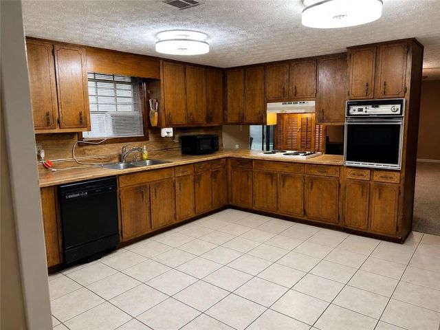 209 Ridge Run, Stockbridge, GA 30281