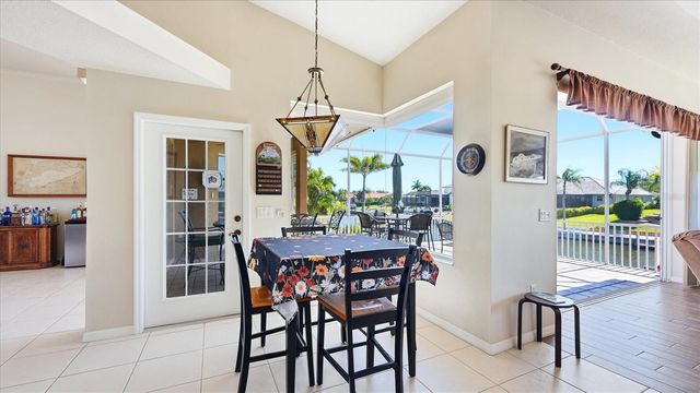 324 OAKWOOD CIRCLE, Englewood, FL 34223