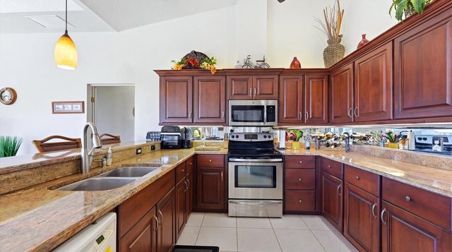 324 OAKWOOD CIRCLE, Englewood, FL 34223