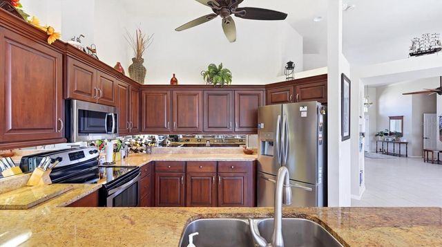 324 OAKWOOD CIRCLE, Englewood, FL 34223