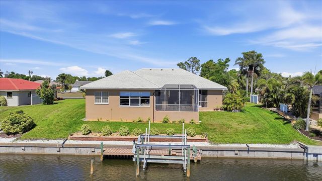 324 OAKWOOD CIRCLE, Englewood, FL 34223