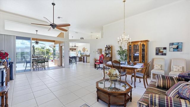 324 OAKWOOD CIRCLE, Englewood, FL 34223