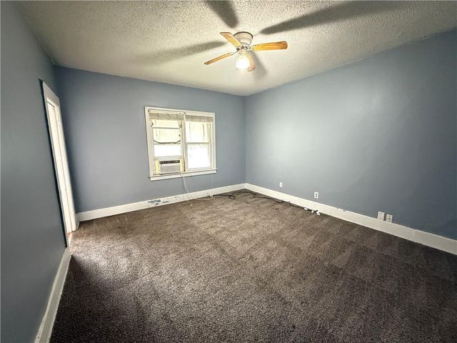 304 Vine Street, Leavenworth, KS 66048