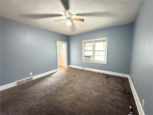 304 Vine Street, Leavenworth, KS 66048