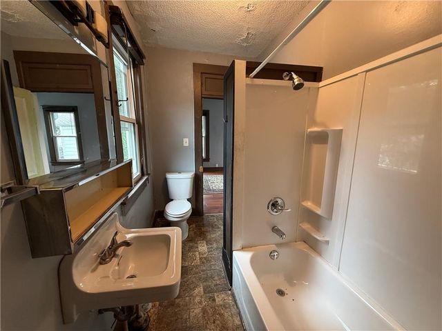 304 Vine Street, Leavenworth, KS 66048