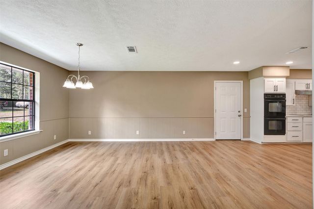 18742 Mink Lake Drive, Magnolia, TX 77355