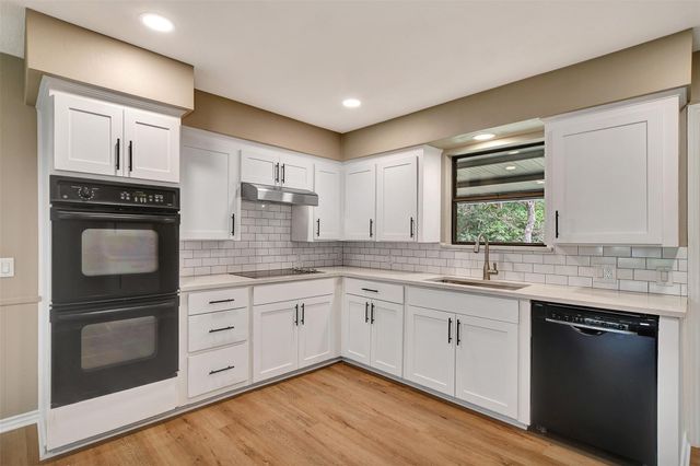 18742 Mink Lake Drive, Magnolia, TX 77355