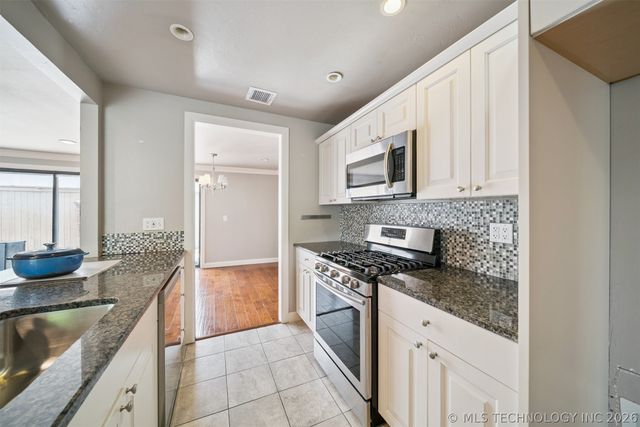 5206 S Harvard Avenue 103, Tulsa, OK 74135