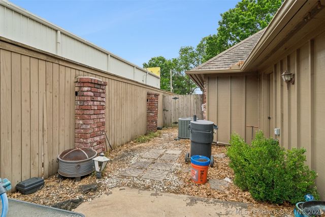 5206 S Harvard Avenue 103, Tulsa, OK 74135