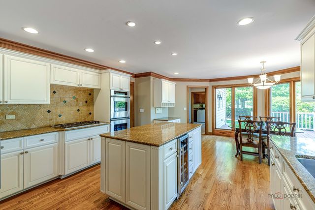3944 Lakeview Court, Long Grove, IL 60047