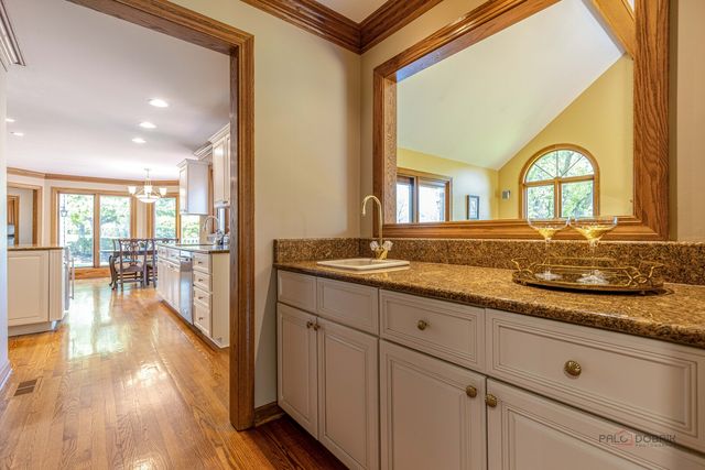 3944 Lakeview Court, Long Grove, IL 60047