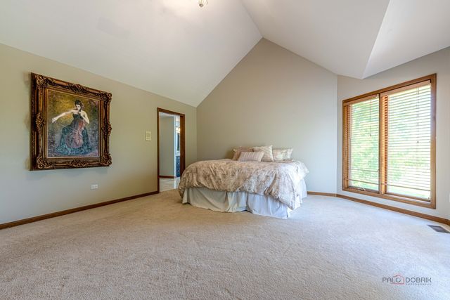 3944 Lakeview Court, Long Grove, IL 60047