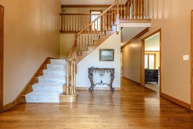 3944 Lakeview Court, Long Grove, IL 60047