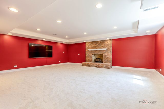 3944 Lakeview Court, Long Grove, IL 60047