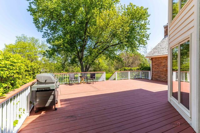 3944 Lakeview Court, Long Grove, IL 60047