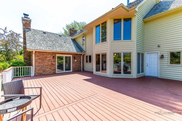 3944 Lakeview Court, Long Grove, IL 60047