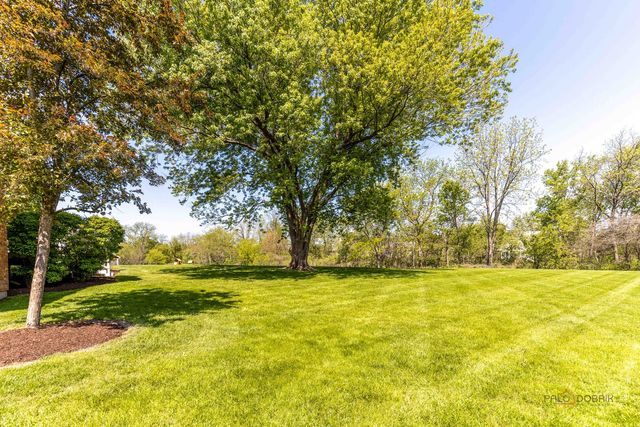 3944 Lakeview Court, Long Grove, IL 60047