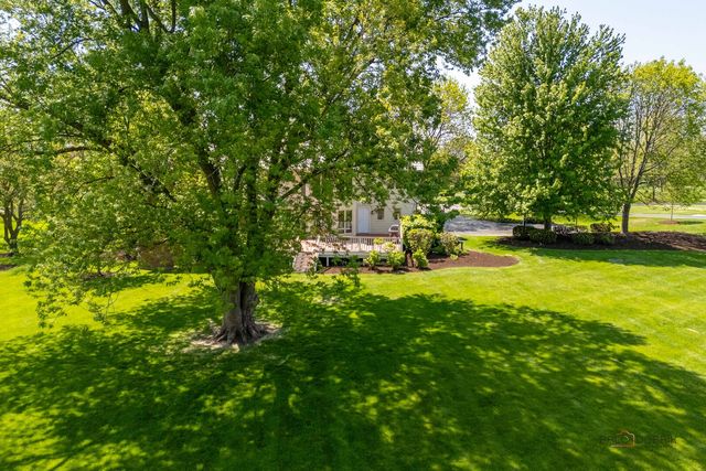 3944 Lakeview Court, Long Grove, IL 60047