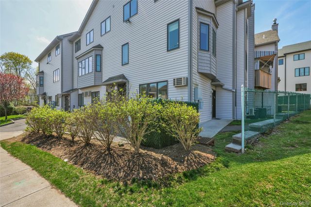 462 W Central Avenue 120, Spring Valley, NY 10977
