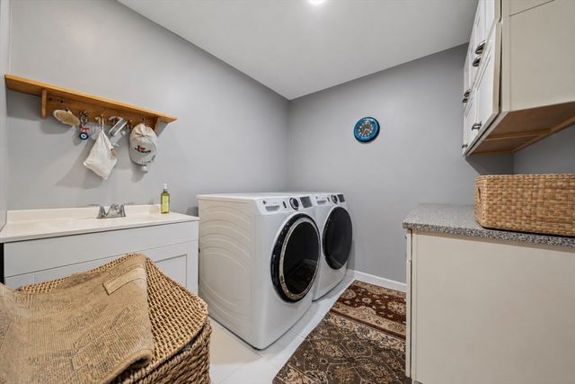 1822 Washington Street, Braintree, MA 02184