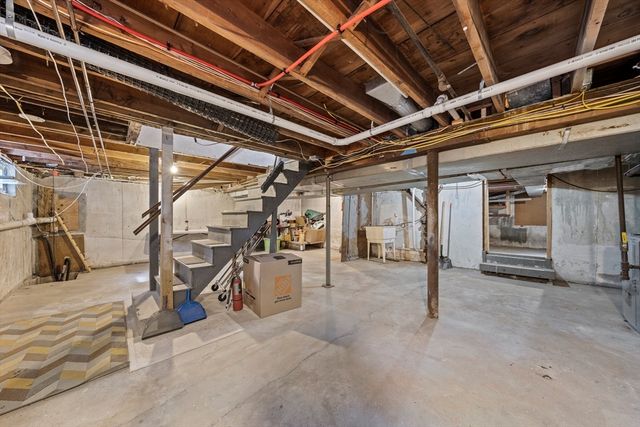 1822 Washington Street, Braintree, MA 02184