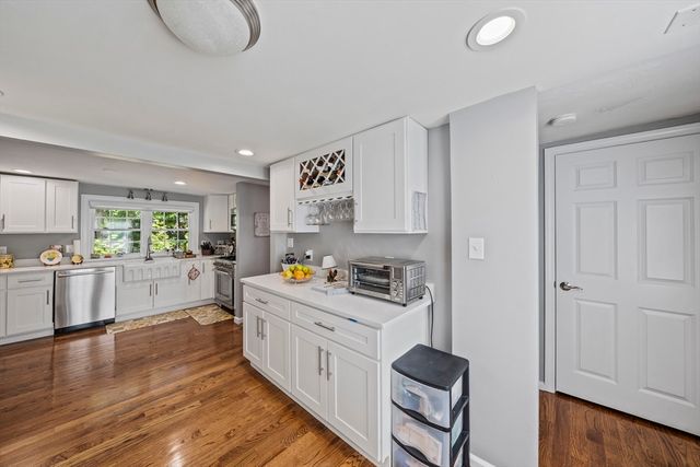 1822 Washington Street, Braintree, MA 02184