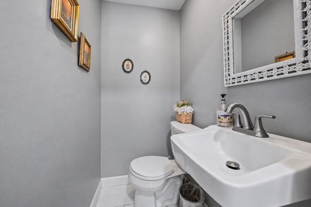 1822 Washington Street, Braintree, MA 02184
