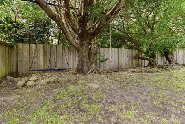 1960 Earl Avenue, San Bruno, CA 94066