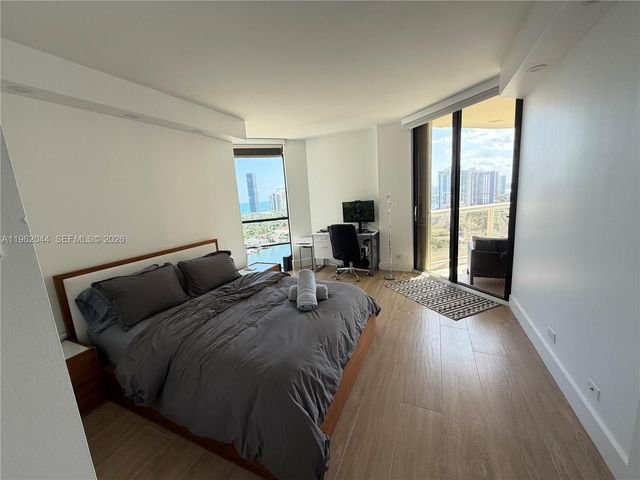 20191 E Country Club Dr 2009, Aventura, FL 33180