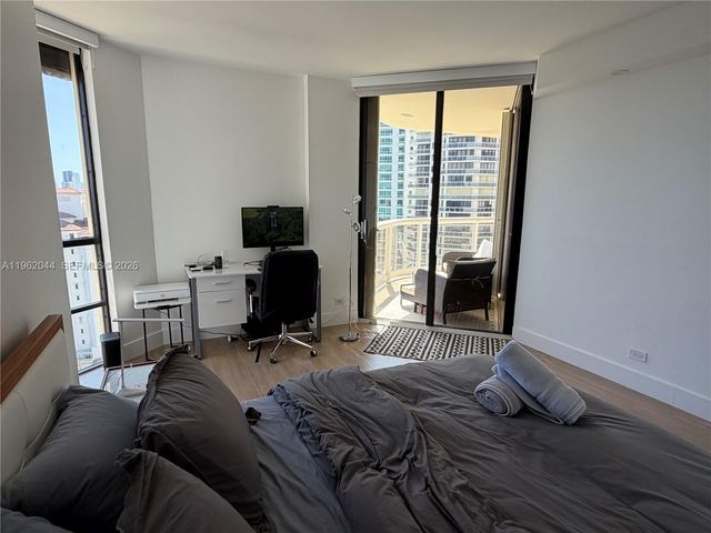 20191 E Country Club Dr 2009, Aventura, FL 33180