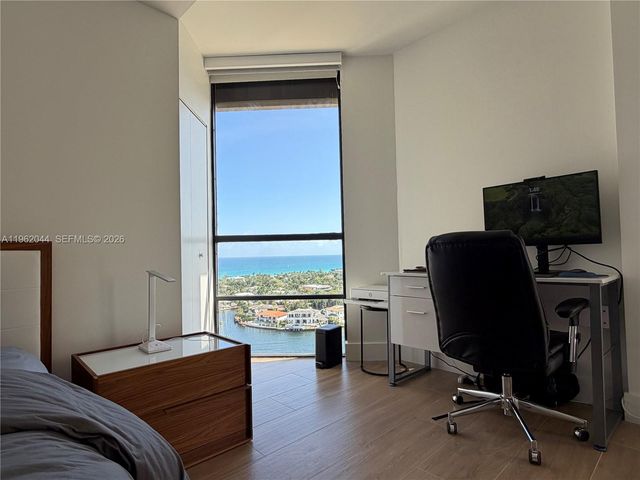 20191 E Country Club Dr 2009, Aventura, FL 33180