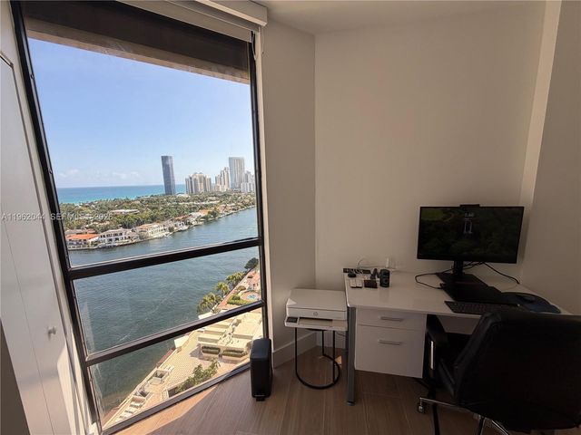 20191 E Country Club Dr 2009, Aventura, FL 33180