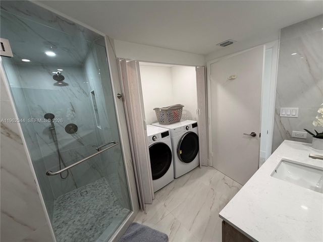 20191 E Country Club Dr 2009, Aventura, FL 33180