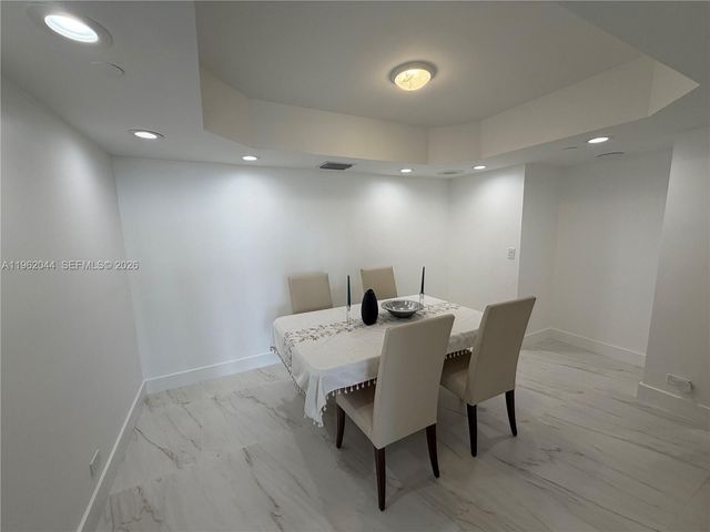 20191 E Country Club Dr 2009, Aventura, FL 33180