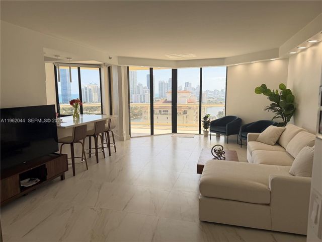 20191 E Country Club Dr 2009, Aventura, FL 33180