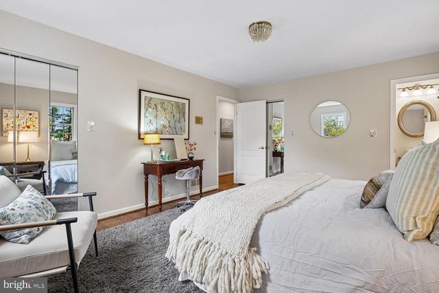 7814 FRIARS CT, Alexandria, VA 22306